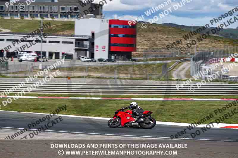 cadwell no limits trackday;cadwell park;cadwell park photographs;cadwell trackday photographs;enduro digital images;event digital images;eventdigitalimages;navarra;no limits trackdays;peter wileman photography;racing digital images;trackday digital images;trackday photos